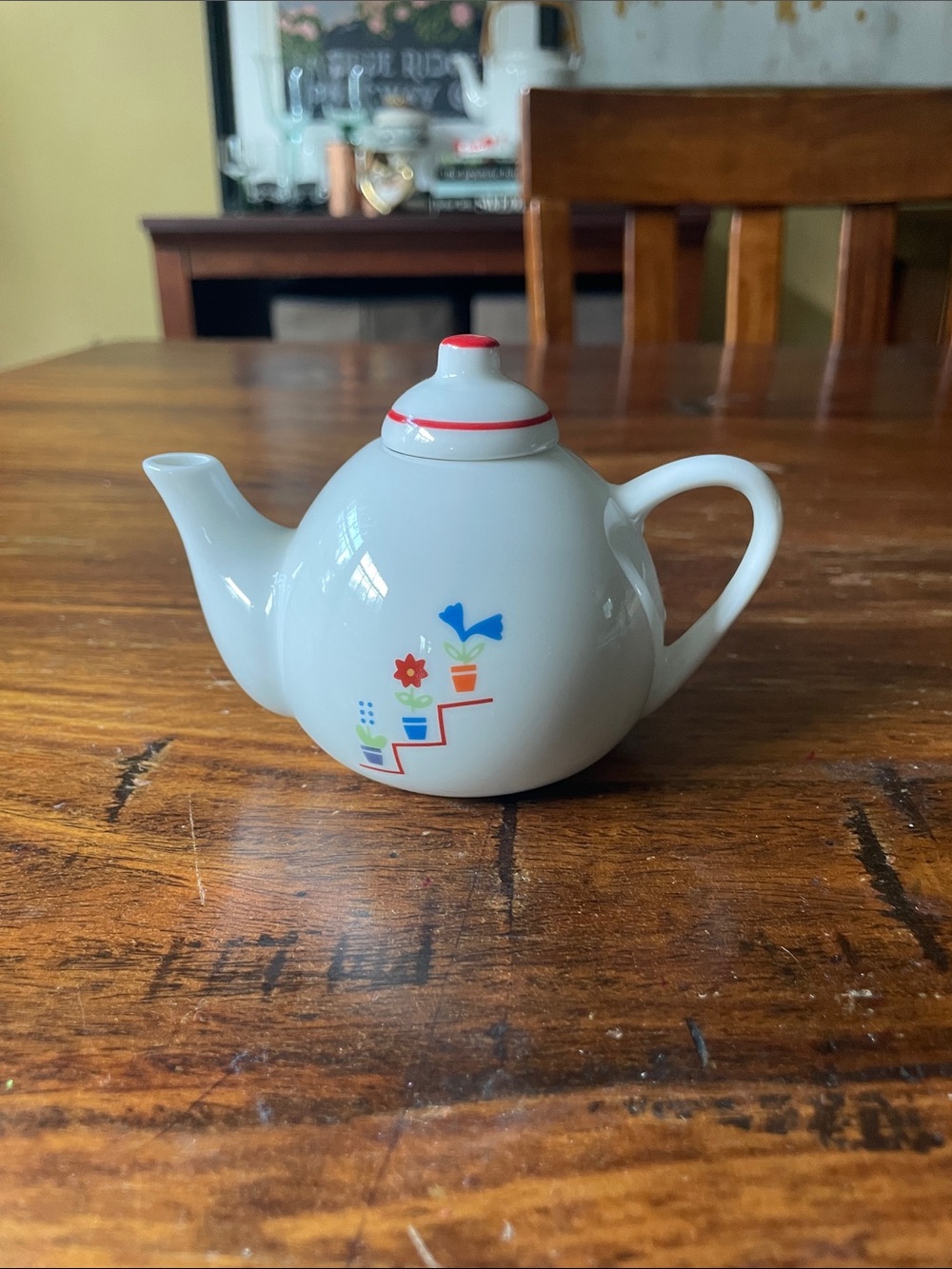 American Girl Molly Small Teapot with cover Pleasant Company